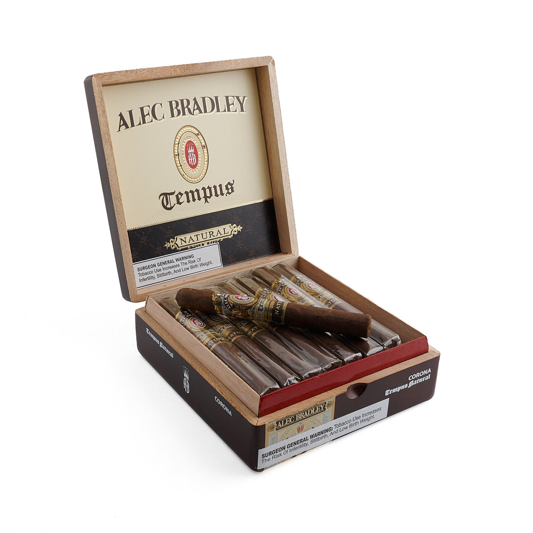 Alec Bradley Tempus Corona