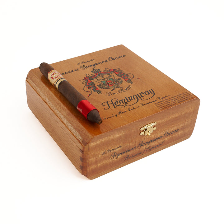 Arturo Fuente Hemingway Sungrown Oscuro Signature
