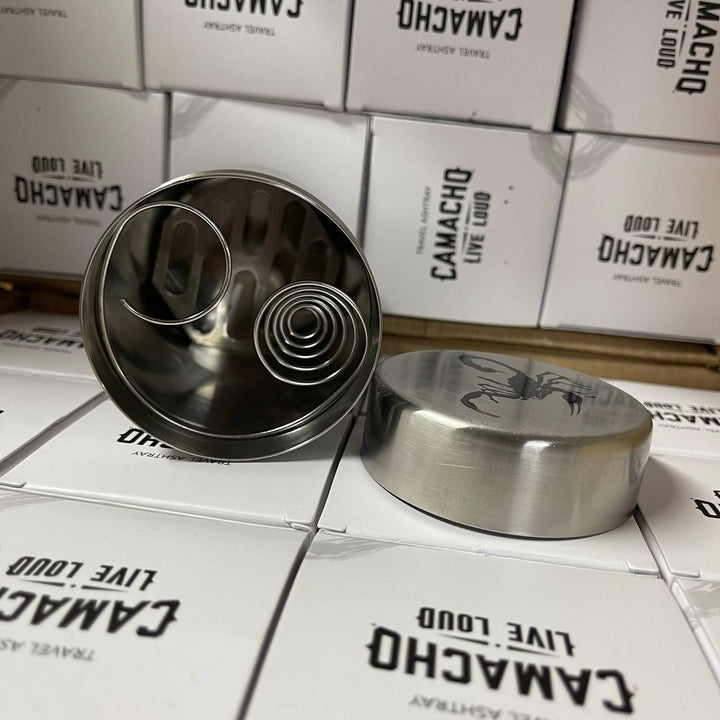 卡马乔 汽车烟灰缸