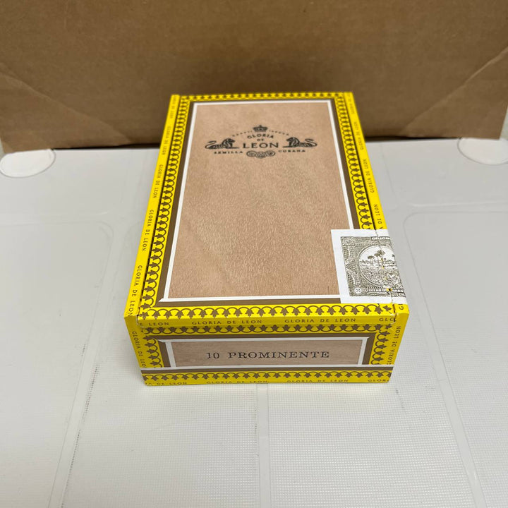 Curivari Gloria Leon Prominente