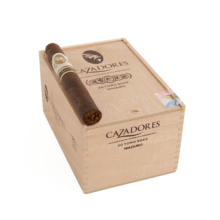 La Aurora Cazadores Maduro Toro