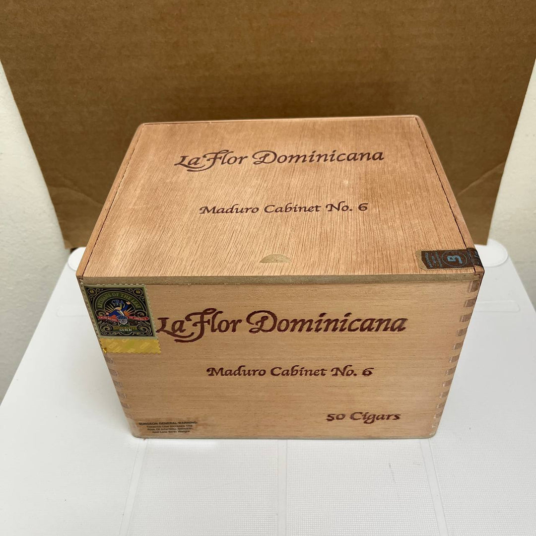 La Flor Dominicana Cabinet Maduro #6
