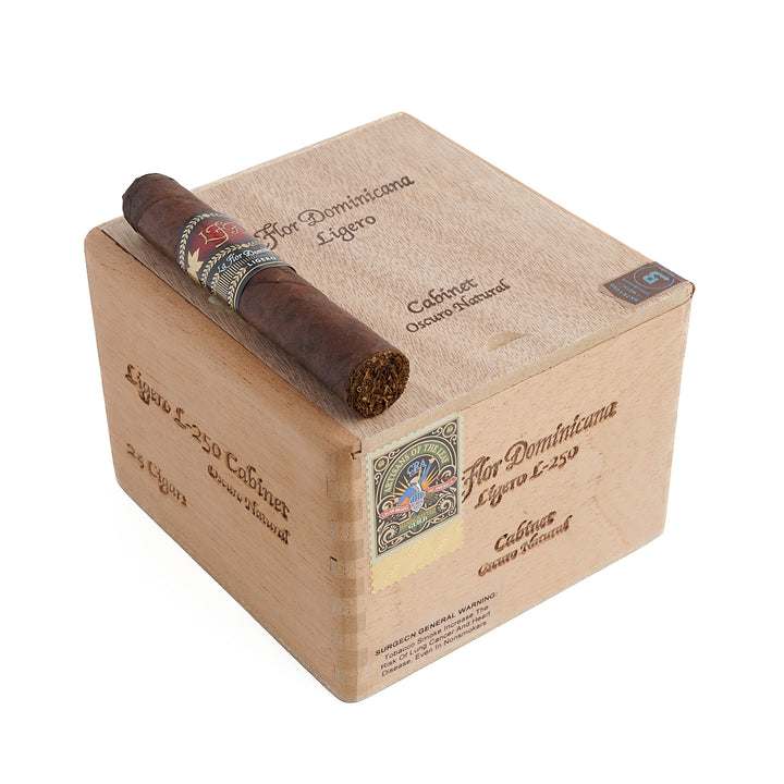 La Flor Dominicana Ligero Cabinet Oscuro L250