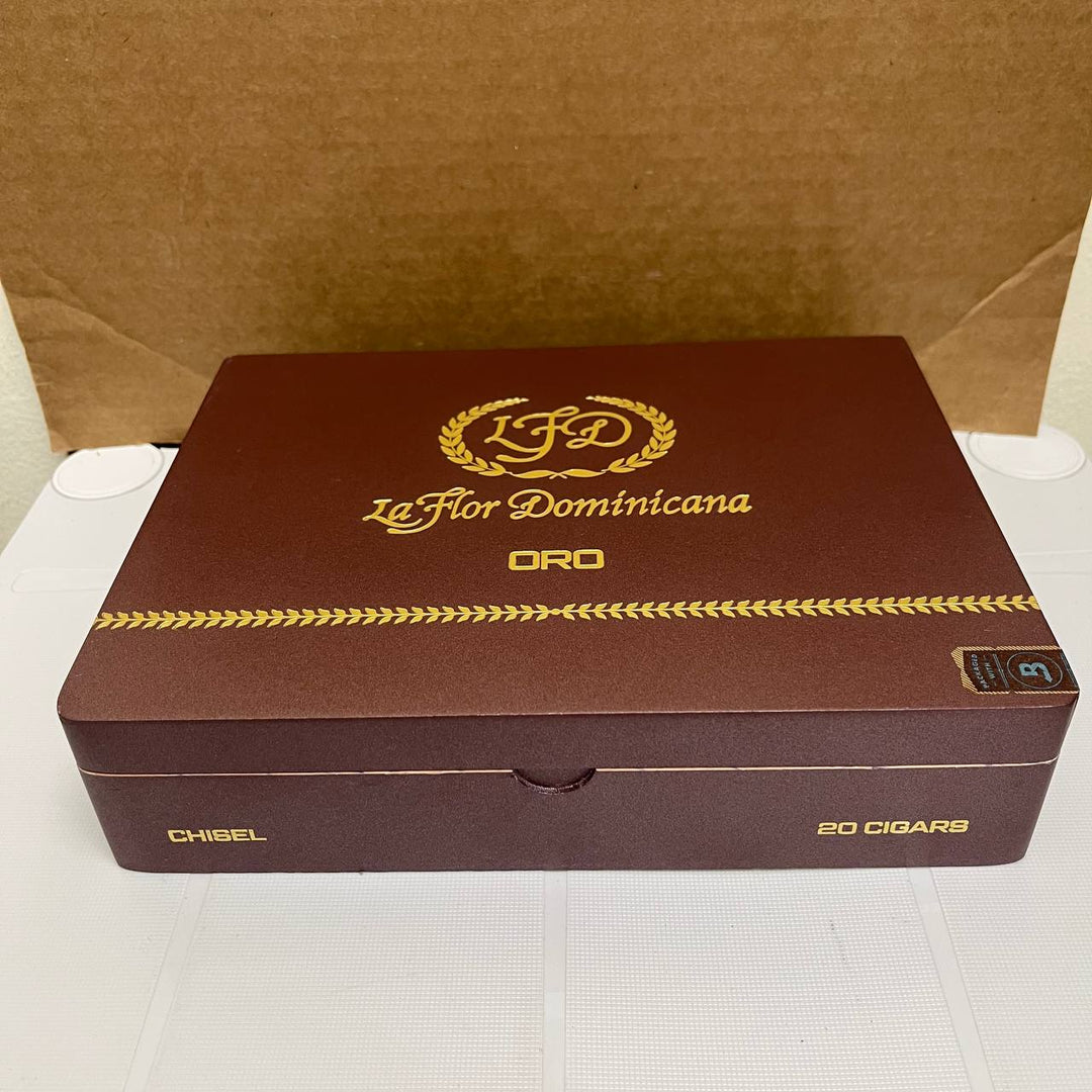 La Flor Dominicana Oro Chisel