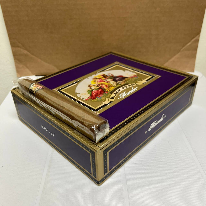 La Perla Habana Black Pearl Morado Belicoso