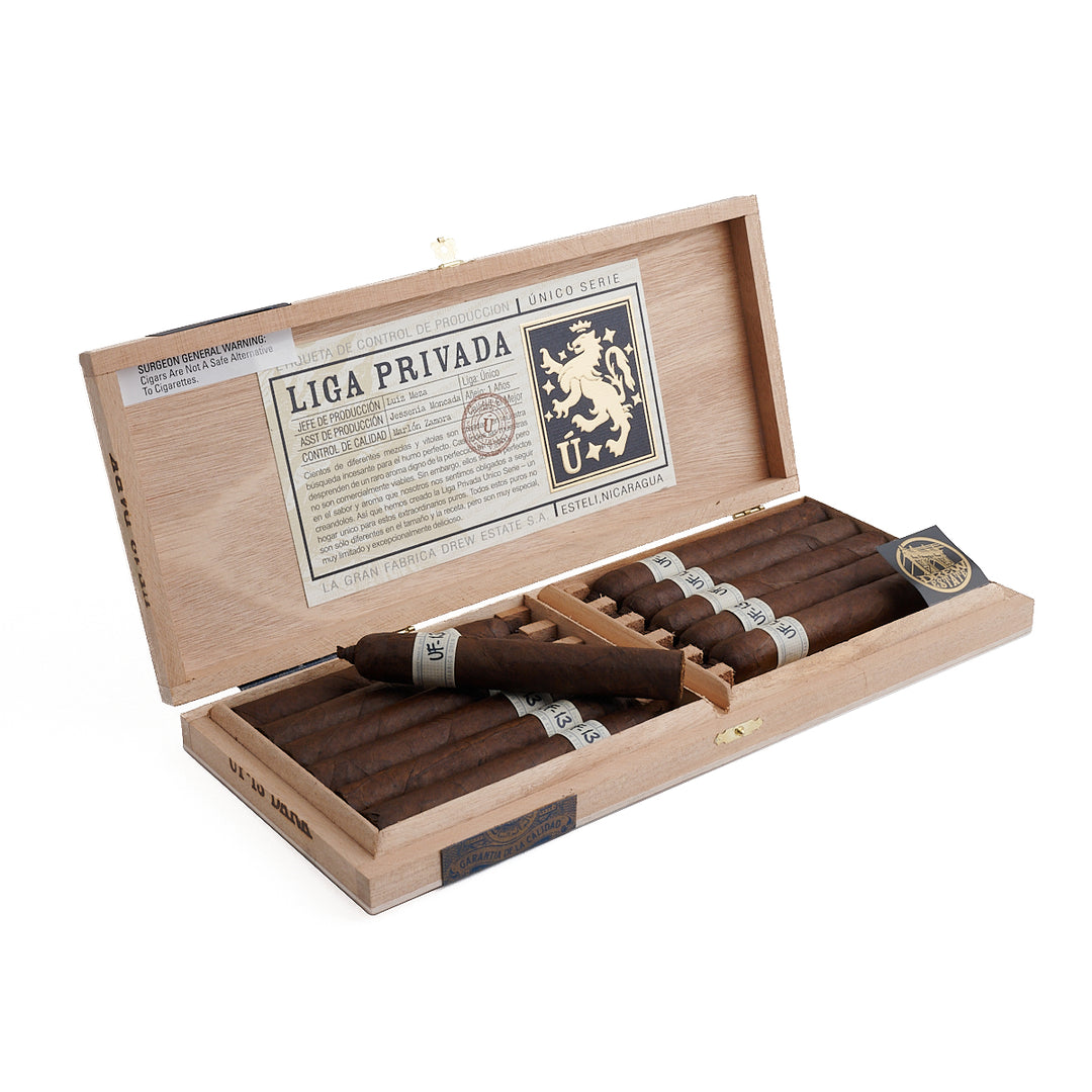Liga Privada Unico Serie UF-13 Robusto