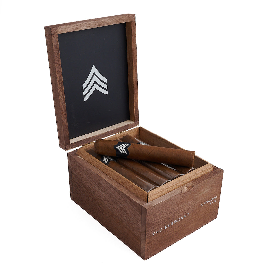 卢西亚诺中士罗布图