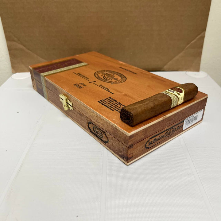 Padron 1926 Series No. 35 Petite Corona Natural