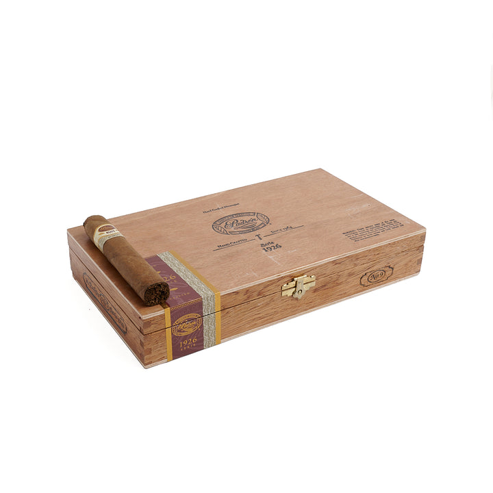 Padron 1926 Series No. 9 Robusto Natural