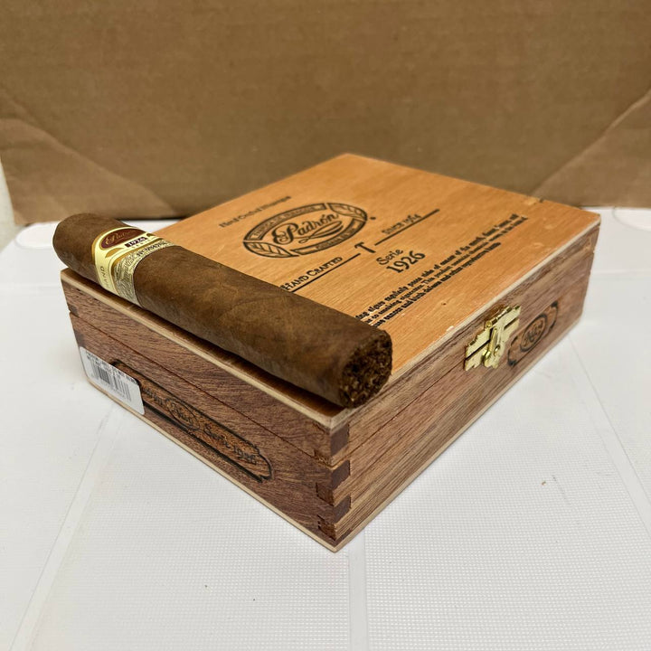 Padron 1926 Series No. 9 Robusto Natural