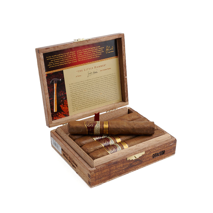 帕德龙家族典藏系列46号自然款巨人