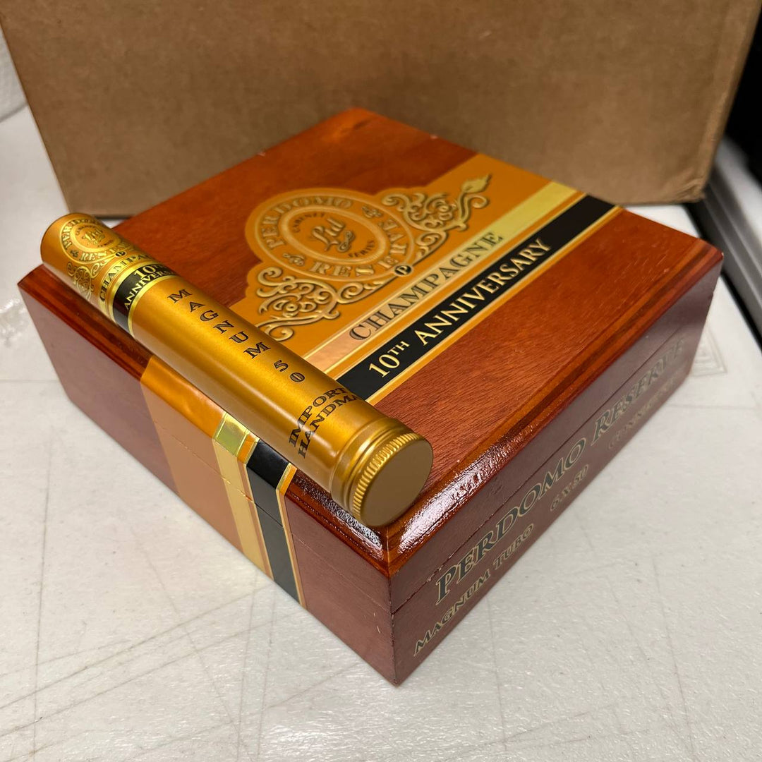 Perdomo 10th Anniversary Champagne Magnum Tubo