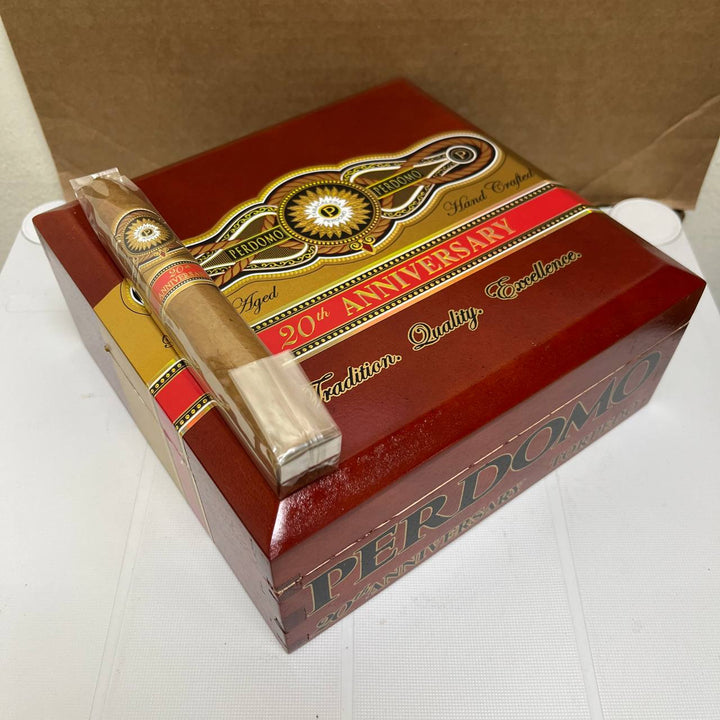 Perdomo 20th Anniversary Connecticut Torpedo