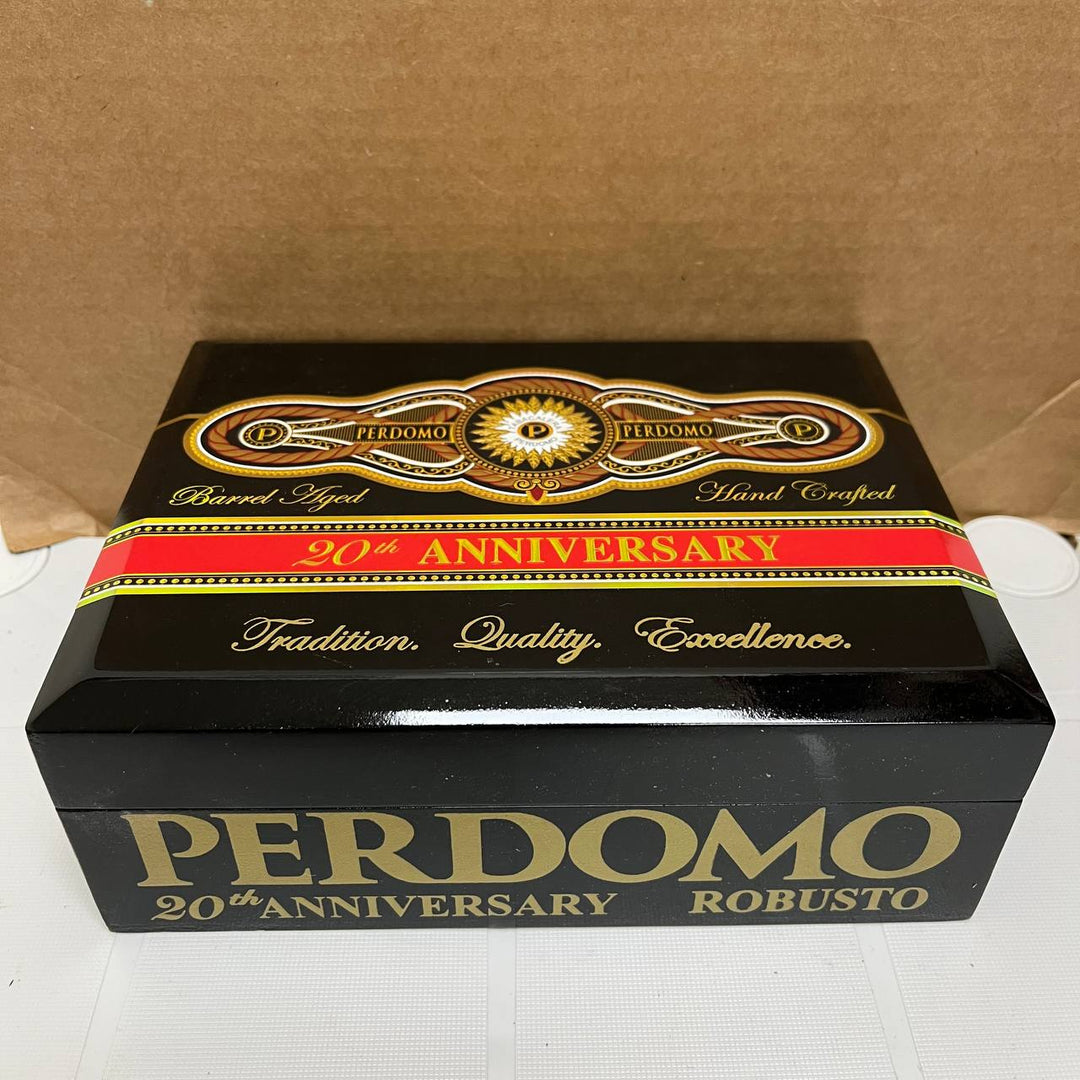 Perdomo 20th Anniversary Maduro Robusto