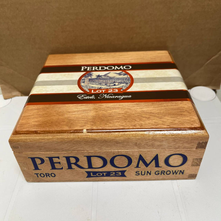 Perdomo Lot 23 Sun Grown Toro