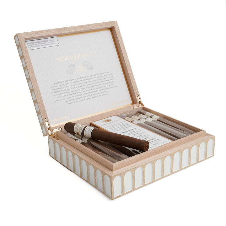 Romeo y Julieta 150th Anniversary Crescendo