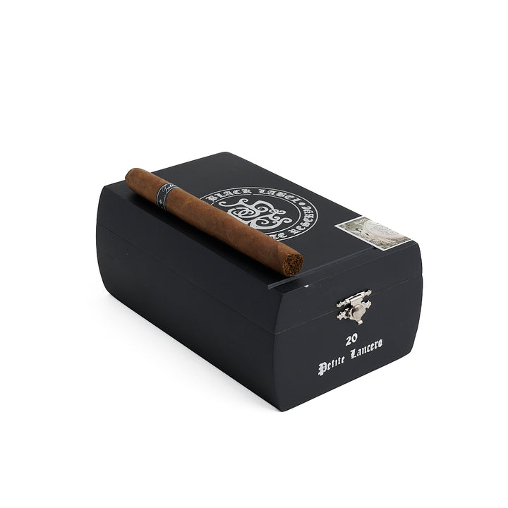 Tatuaje Black Label Petit Lancero