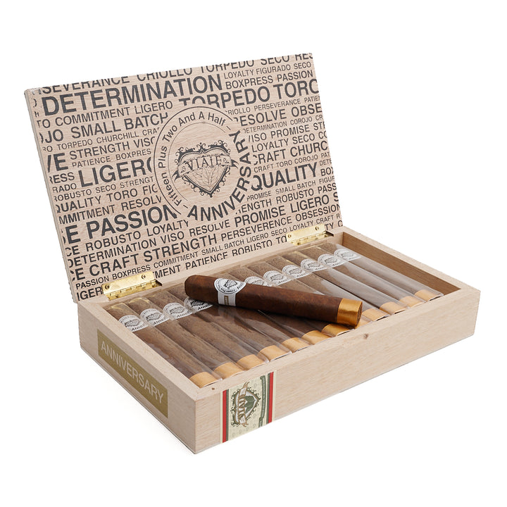 Viaje Fifteen Plus Two and a Half Anniversario Gold