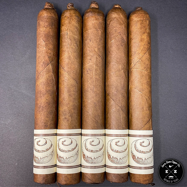 Sorry, Ezra Zion Cinnamon Rolls & Icing 2021 L.E. Toro image not available now!