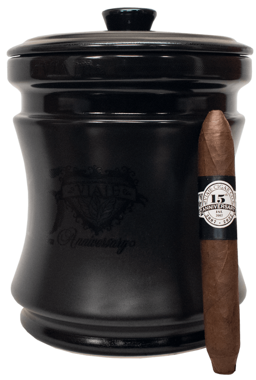 Viaje 15th Anniversary Black Jar