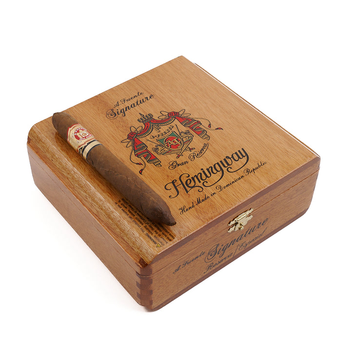 Arturo Fuente Hemingway Signature Natural Perfecto