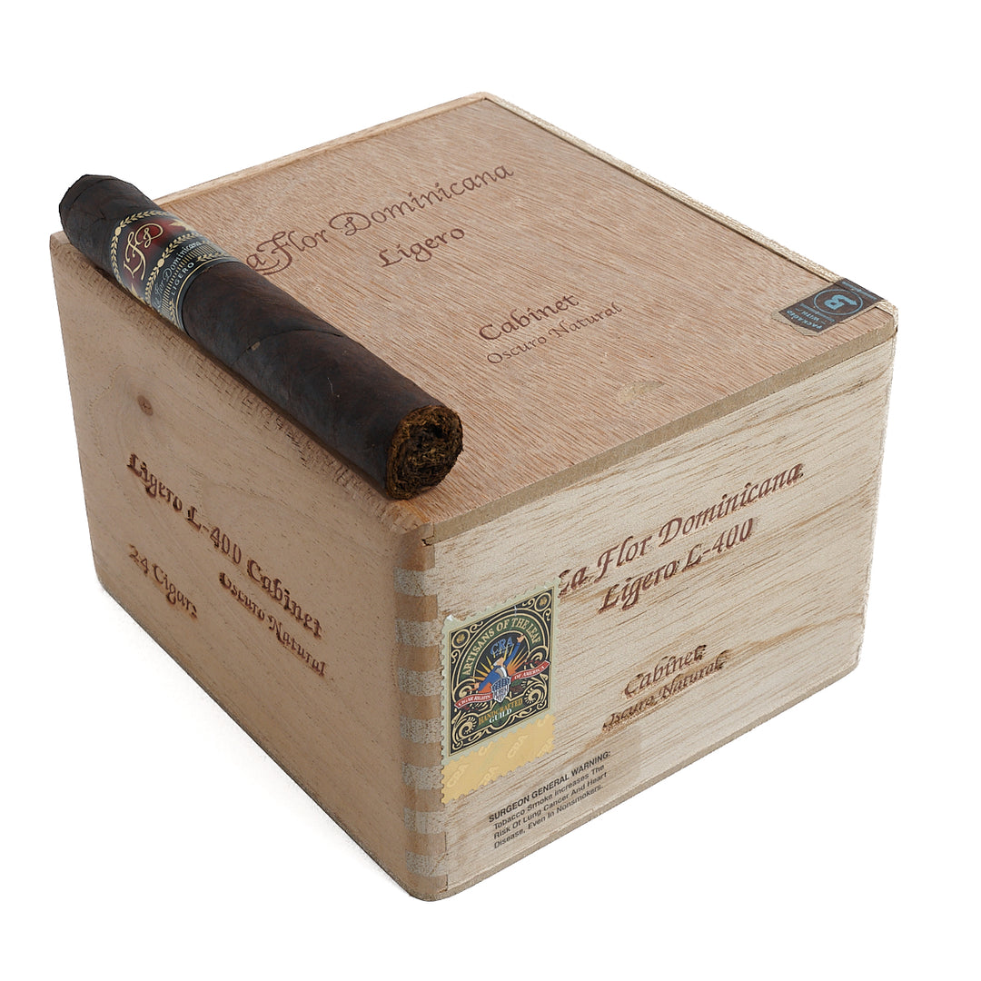 La Flor Dominicana Ligero Cabinet Oscuro L-400 Robusto