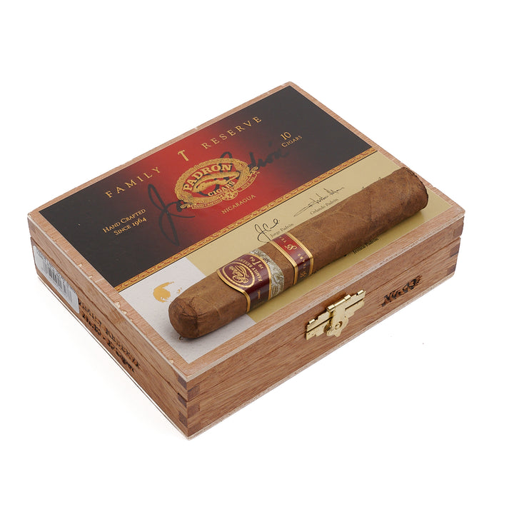 Padron Family Reserve No. 85 Robusto Natural