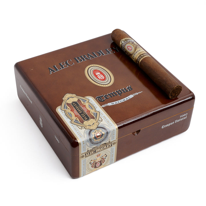 Alec Bradley Tempus Toro