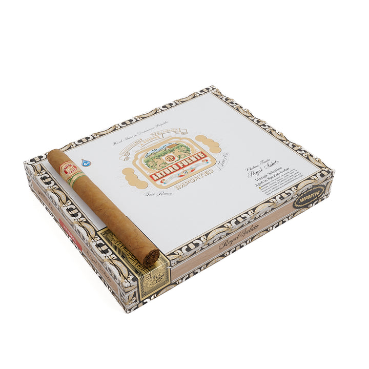 Arturo Fuente Chateau Royal Salute Natural