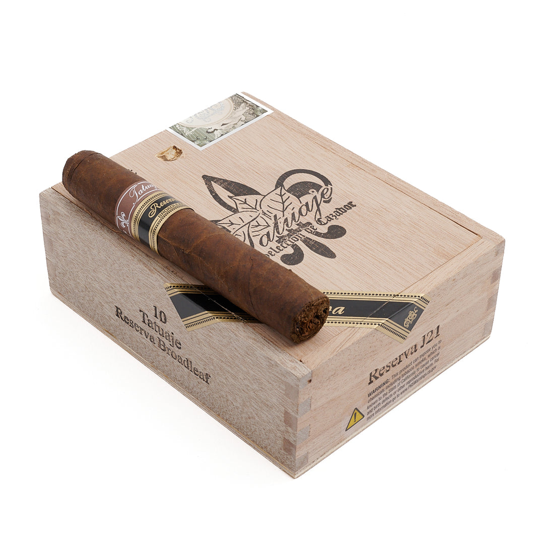 Tatuaje Broadleaf Reserva 타이노스 처칠