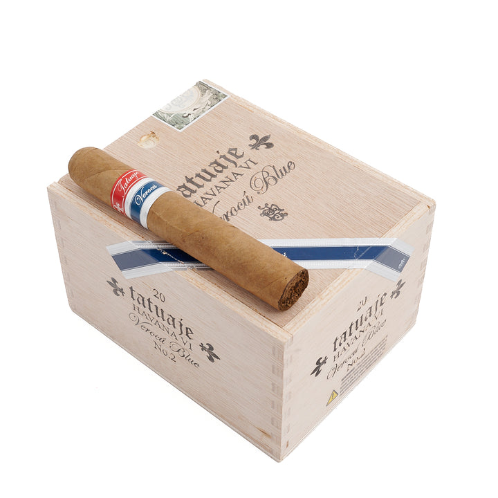 Tatuaje Broadleaf Reserva 타이노스 처칠