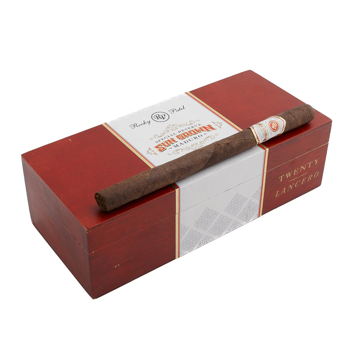 Rocky Patel Sun Grown Maduro Lancero