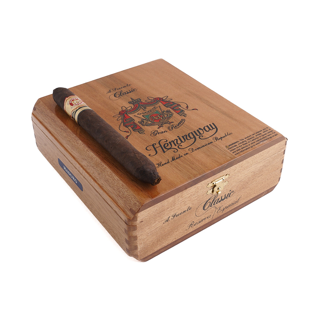 Arturo Fuente Hemingway Classic Maduro