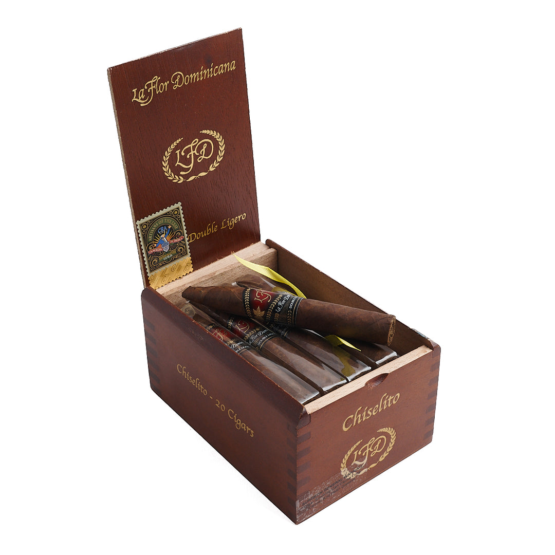 La Flor Dominicana Double Ligero Chiselito