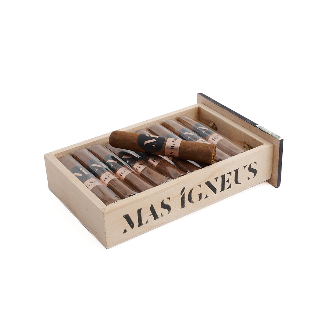 Luciano Mas Igneus Robusto