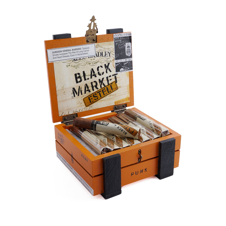 Alec Bradley Black Market Esteli Punk