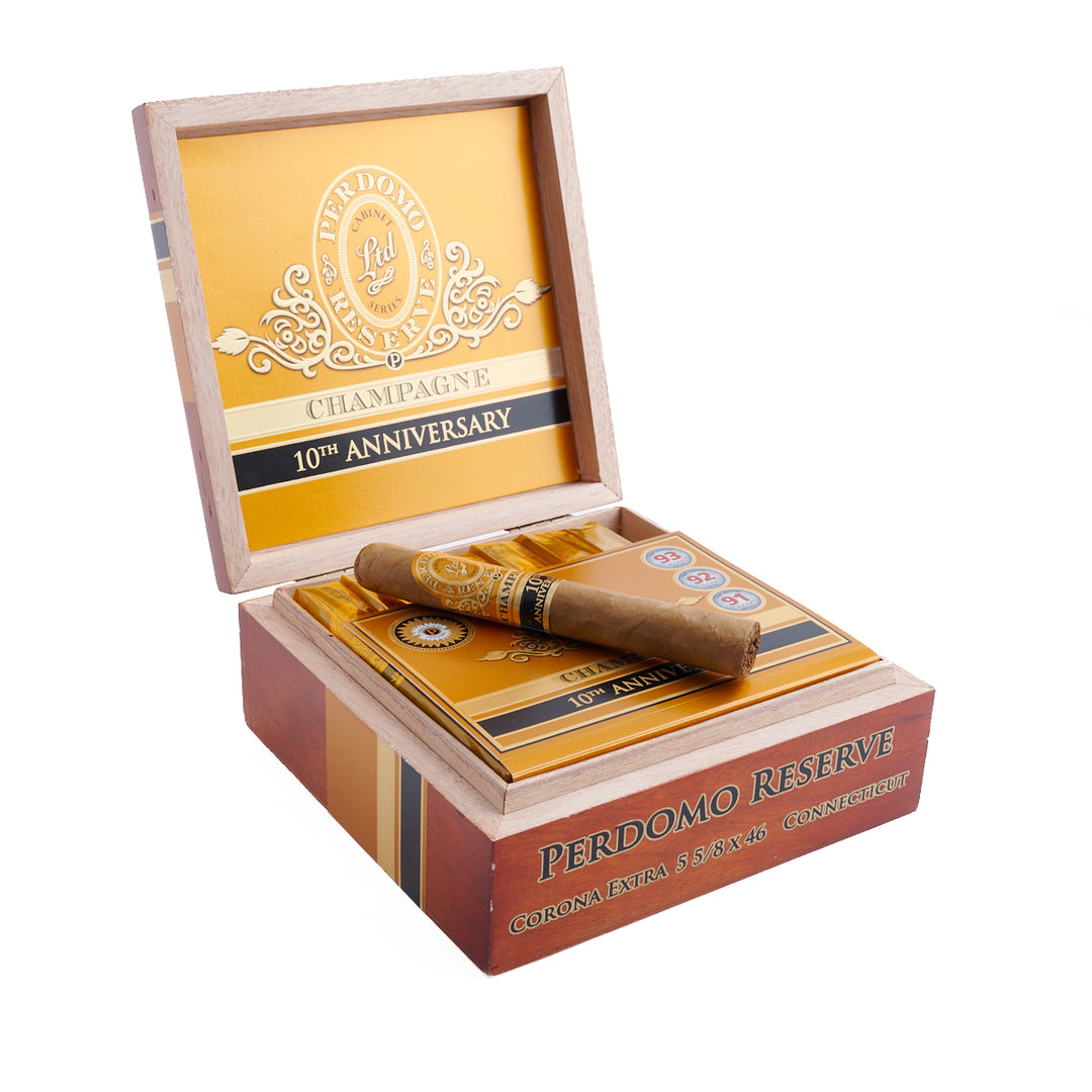 Perdomo 10th Anniversary Champagne Corona Extra