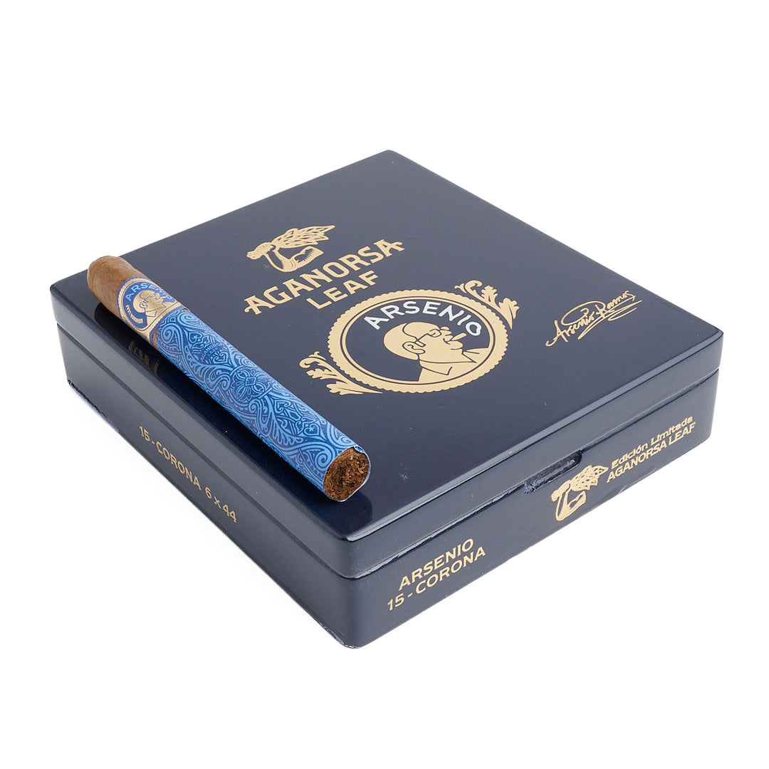 阿肯阿塞尼奥皇冠