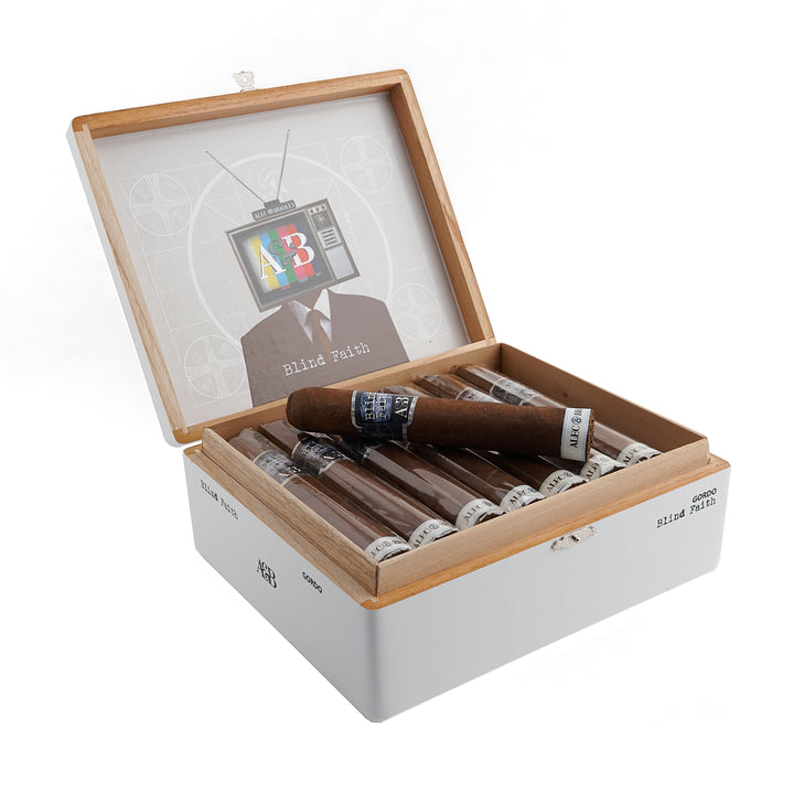 Alec Bradley Blind Faith Gordo