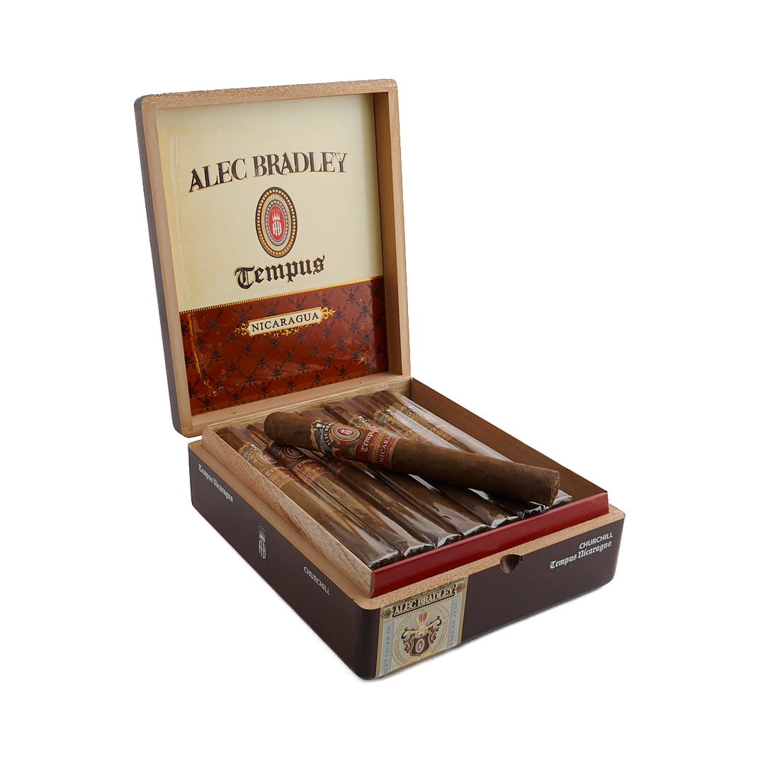 Alec Bradley Tempus Nicaragua Churchill