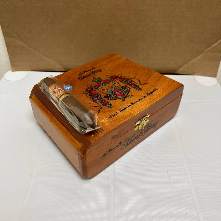 富恩特海明威短篇自然款双尖小鱼雷