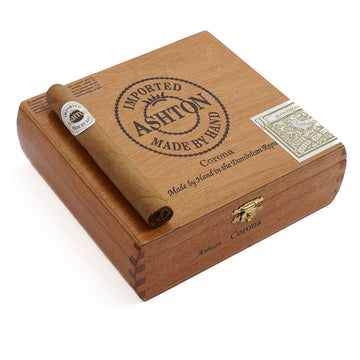 Davidoff Cigars - Premium Luxury Cigars | Swiss Craftsmanship - 70Cigars