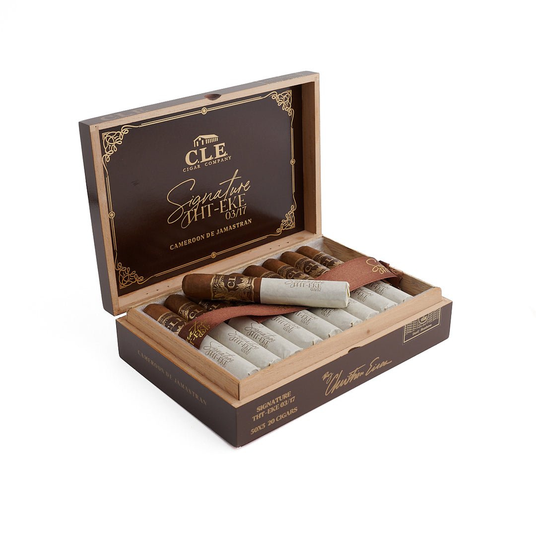 C.L.E. Signature Robusto