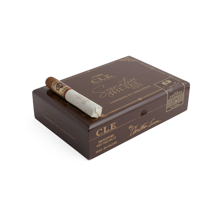 C.L.E. Signature Robusto