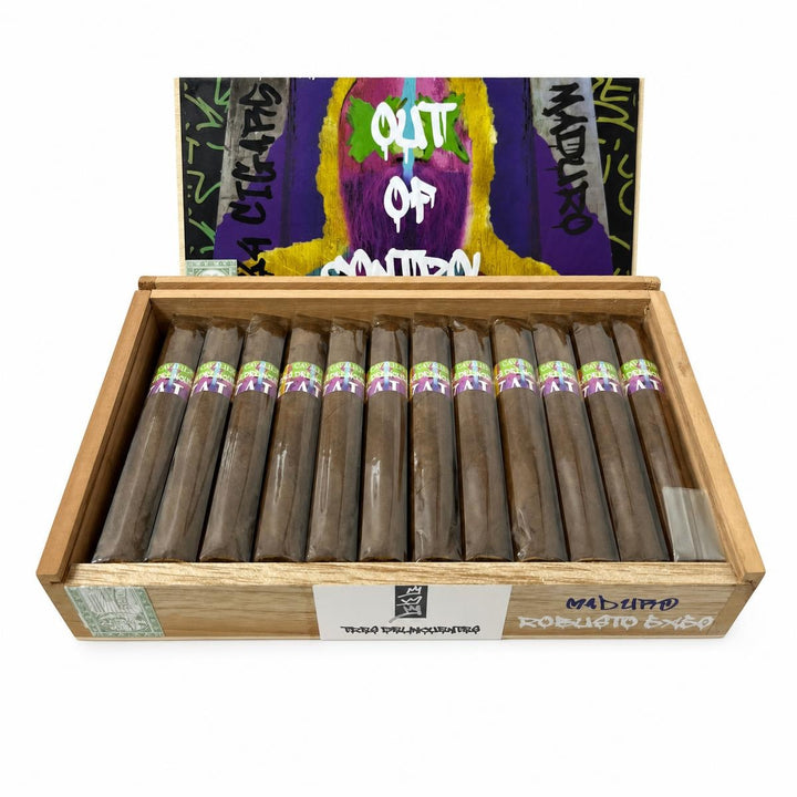 Cavalier Geneve Tres Delincuentes Maduro Robusto AI product photo