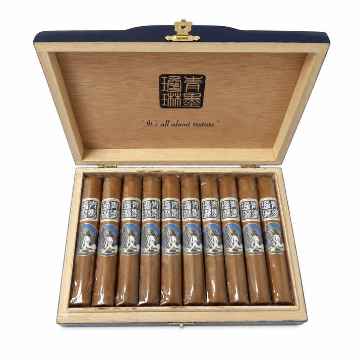 ChiMolly Dynasty Robusto AI product photo
