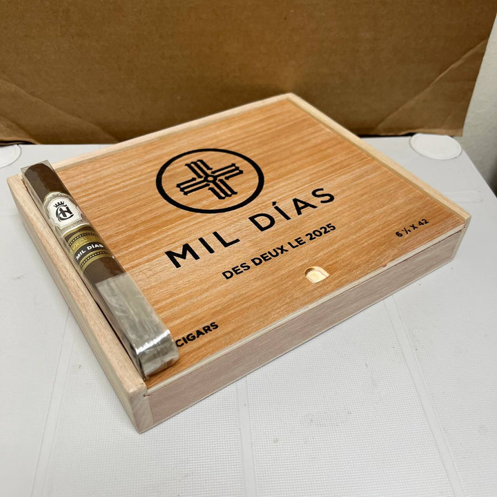 Crowned Heads Mil Dias Des Deux LE 2025