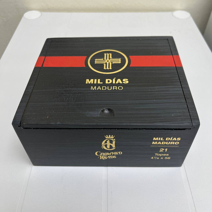 Crowned Heads Mil Dias Maduro Topes