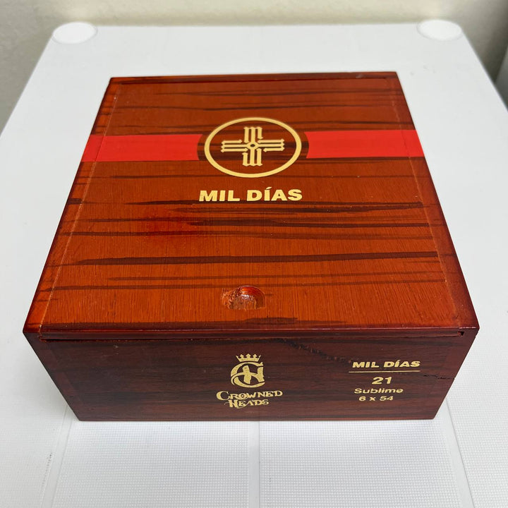Crowned Heads Mil Dias Sublime
