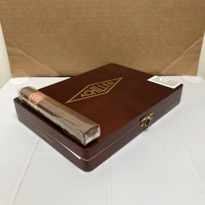 Curivari Achilles Heroicos Robusto